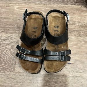 Cute black strapped sandals